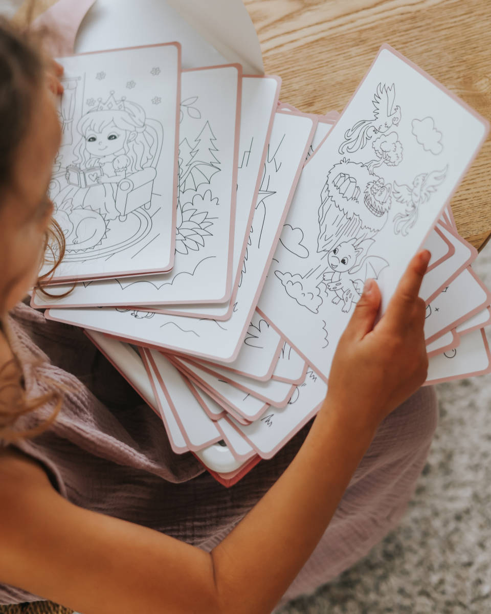 Kleurboek voor kinderen met sjablonen - Bovenaanzicht