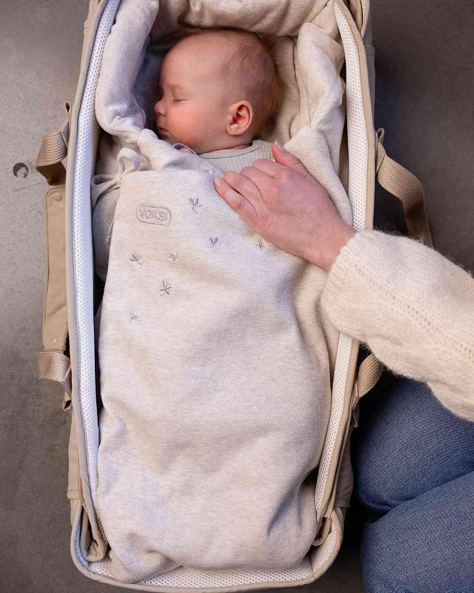 Voksi Wool Wrap Voetenzak voor Baby's 0–6 Maanden