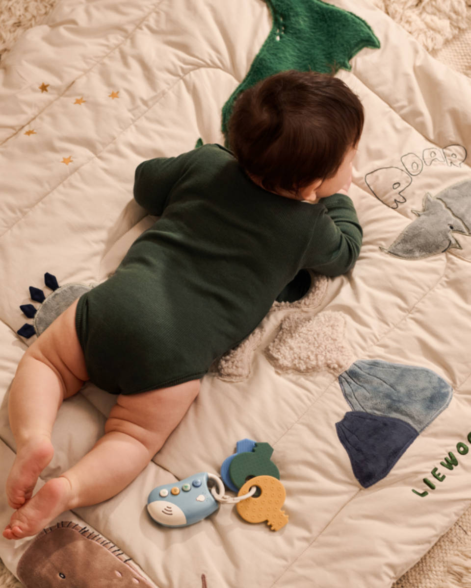 Liewood Bernet Dino Aktivitätsdecke für Babys 95 × 95 cm