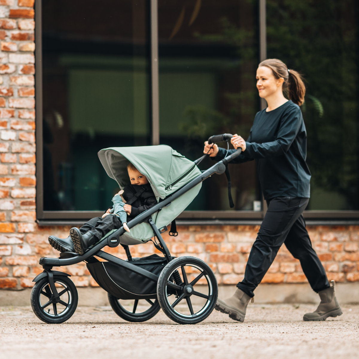 Thule Urban Glide 3 Kinderwagen Set 3 in 1 incl. Nuna Arra Flex i-Size Autostoel