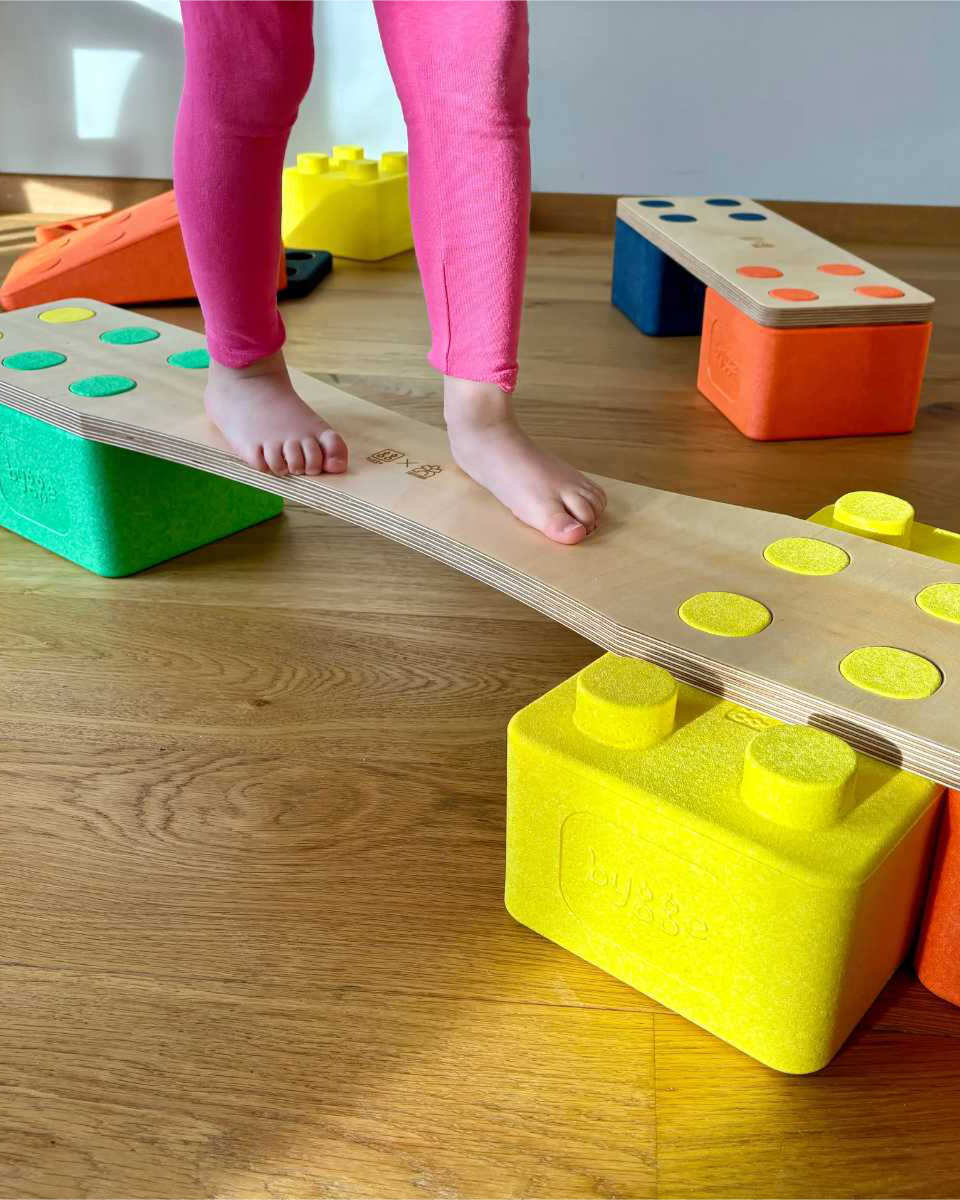 bygge PARCOURS Balanceerset met BAR-plank en 4 bouwblokken