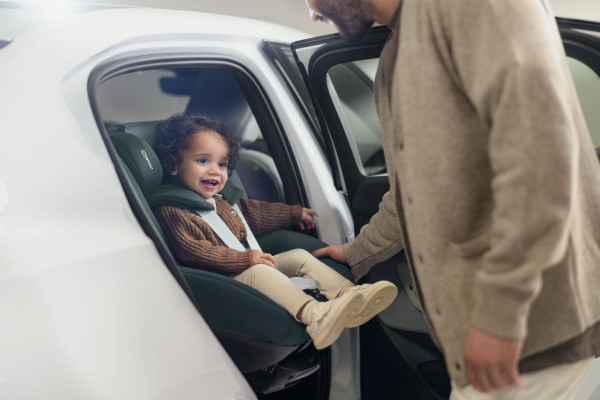 Maxi Cosi Pearl 360 Pro i-Size Autostoel