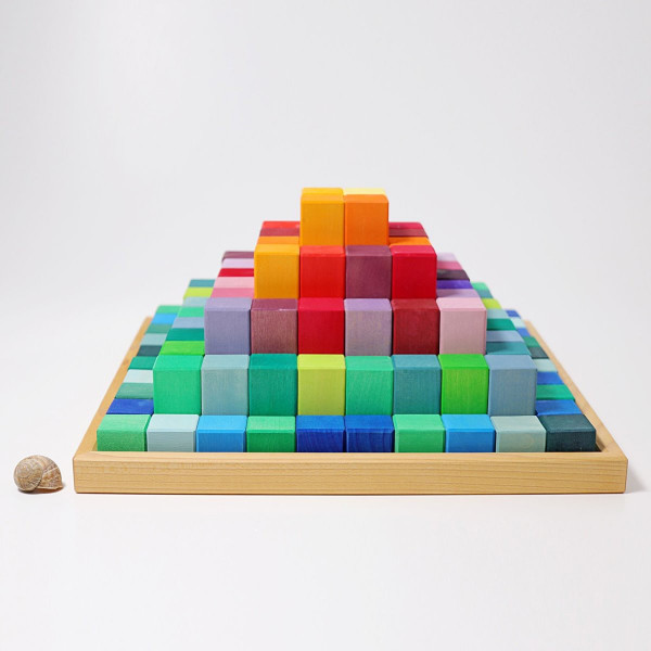 Grimms Grote Trap Piramide