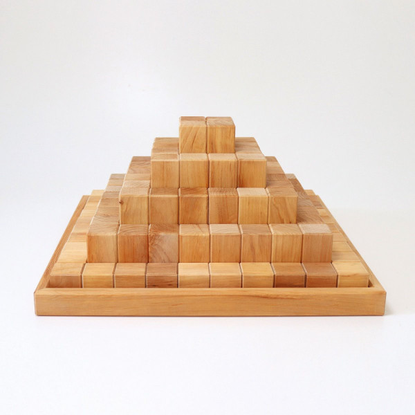 Grimms Grote Trap Piramide