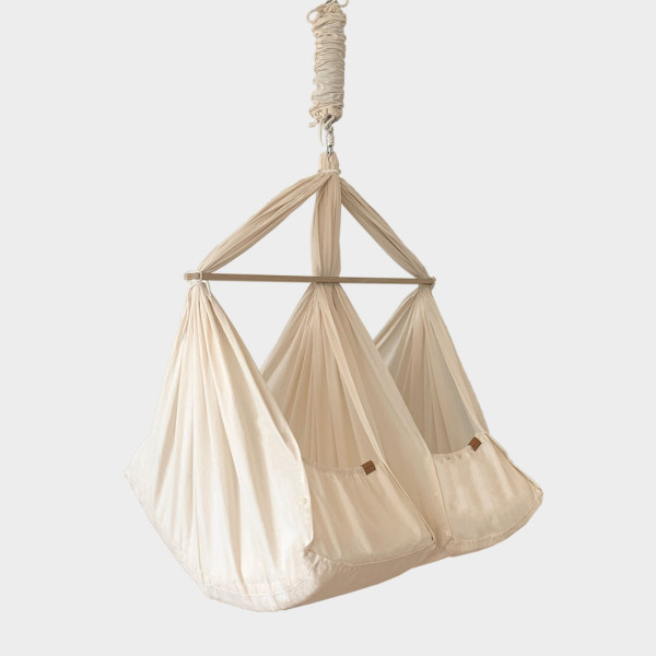 Membantu Babyhangmat voor tweelingen